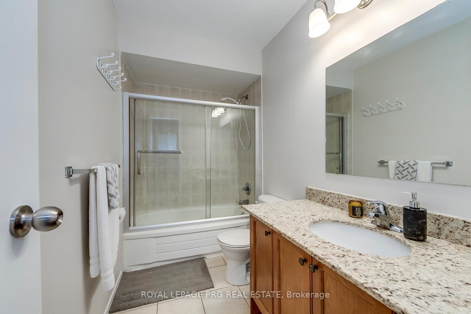 17 New Port Way • Markham, ON photo 25