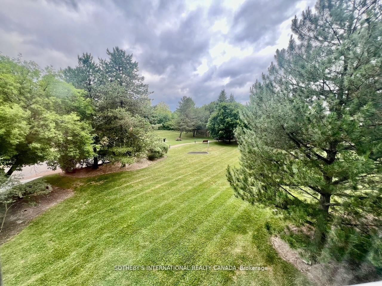 40 Harding Boulevard W • #301 • Richmond Hill, ON photo 20