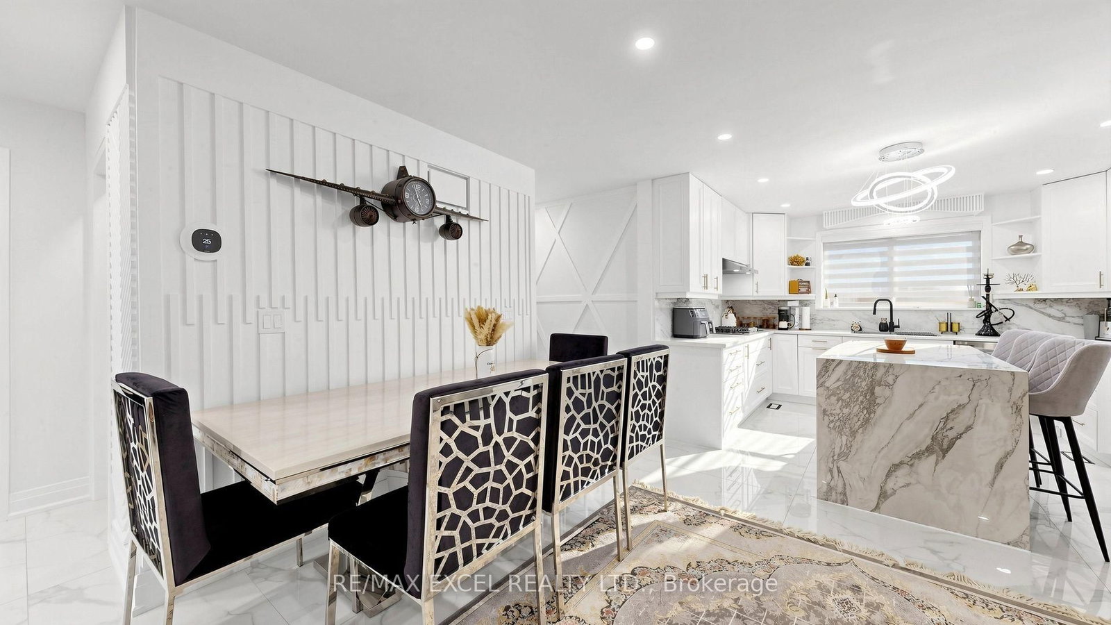 332 Dixon Boulevard • Newmarket, ON photo 10