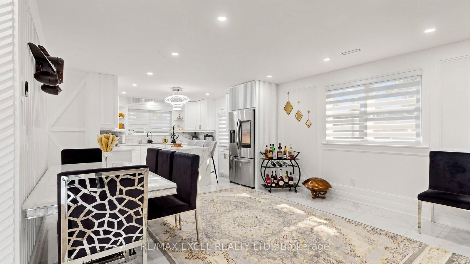 332 Dixon Boulevard • Newmarket, ON photo 11