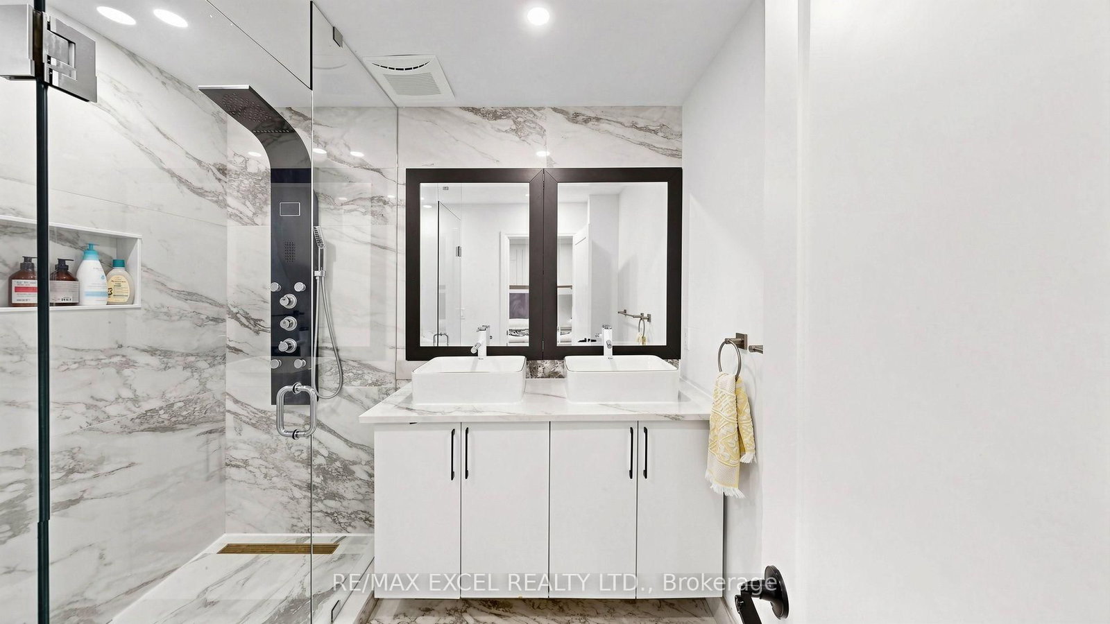332 Dixon Boulevard • Newmarket, ON photo 21