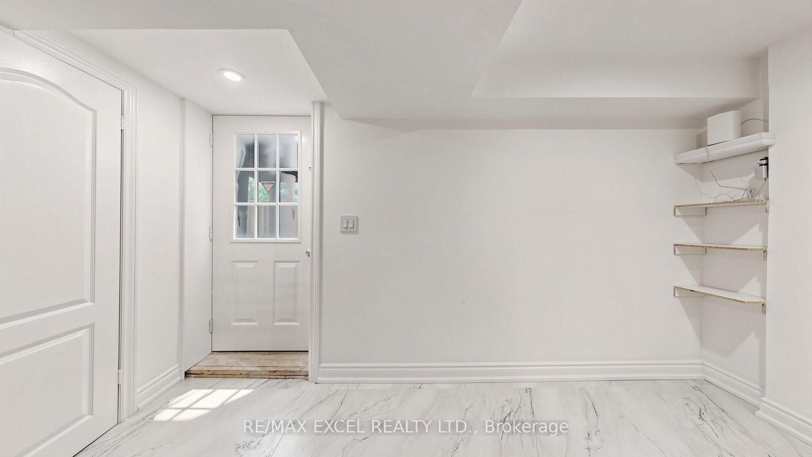 332 Dixon Boulevard • Newmarket, ON photo 35