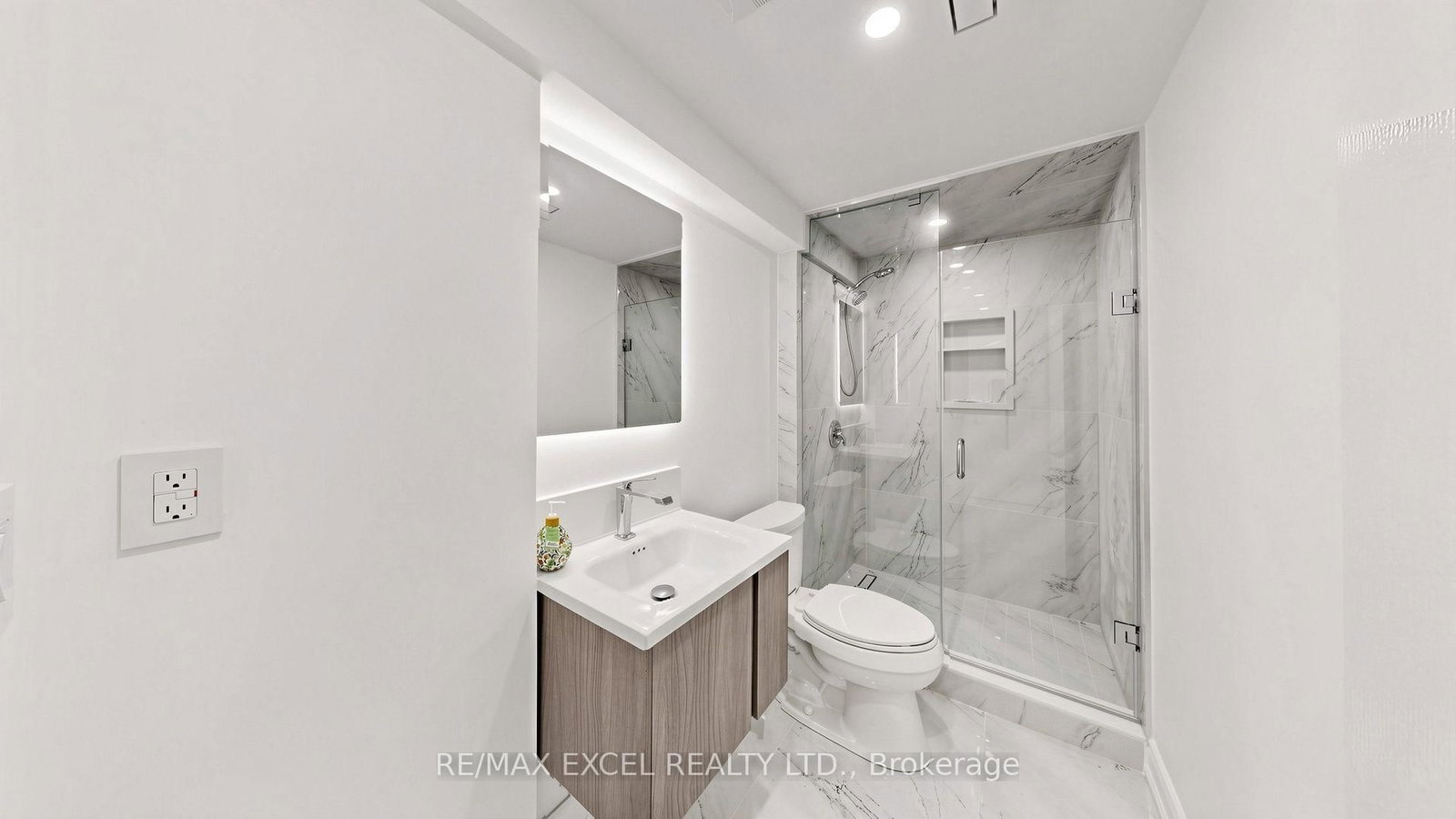 332 Dixon Boulevard • Newmarket, ON photo 36
