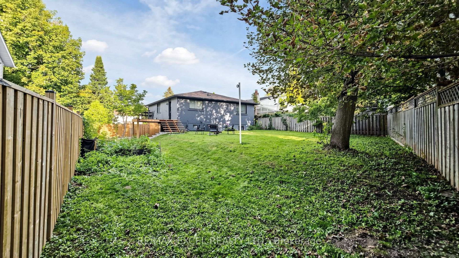 332 Dixon Boulevard • Newmarket, ON photo 41