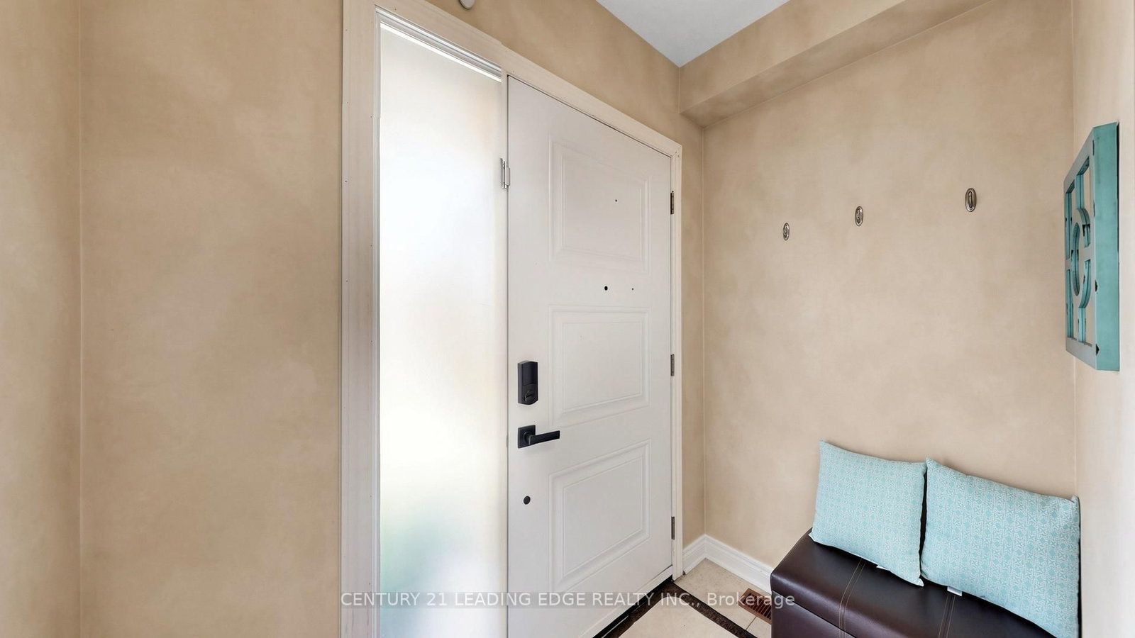 168 Valentina Drive • Markham, ON photo 3