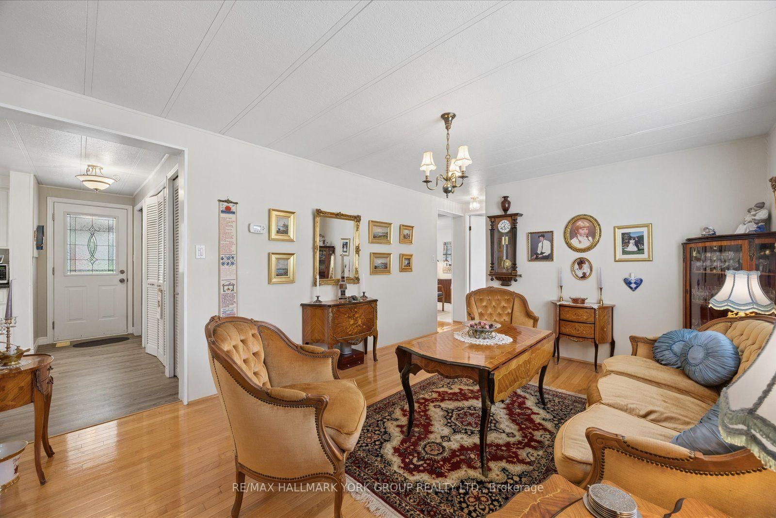 10 Kelsey Crescent • Georgina, ON photo 6