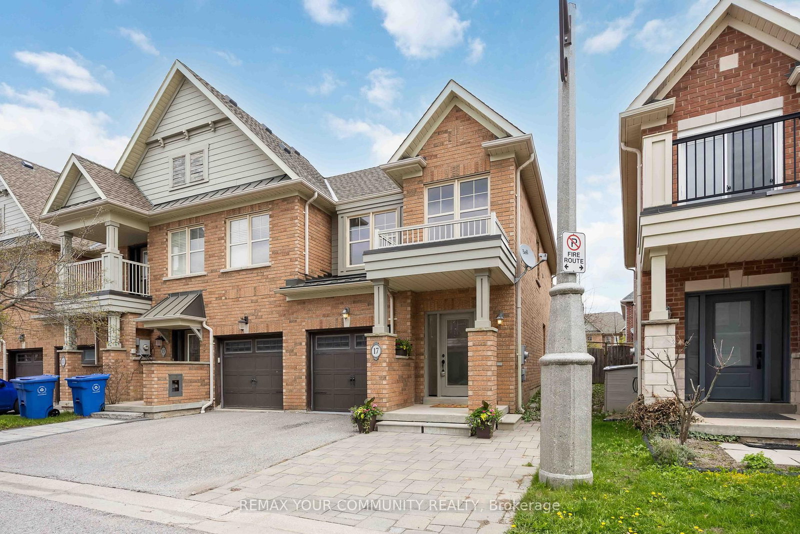17 Latitude Lane • Whitchurch-Stouffville, ON photo 1