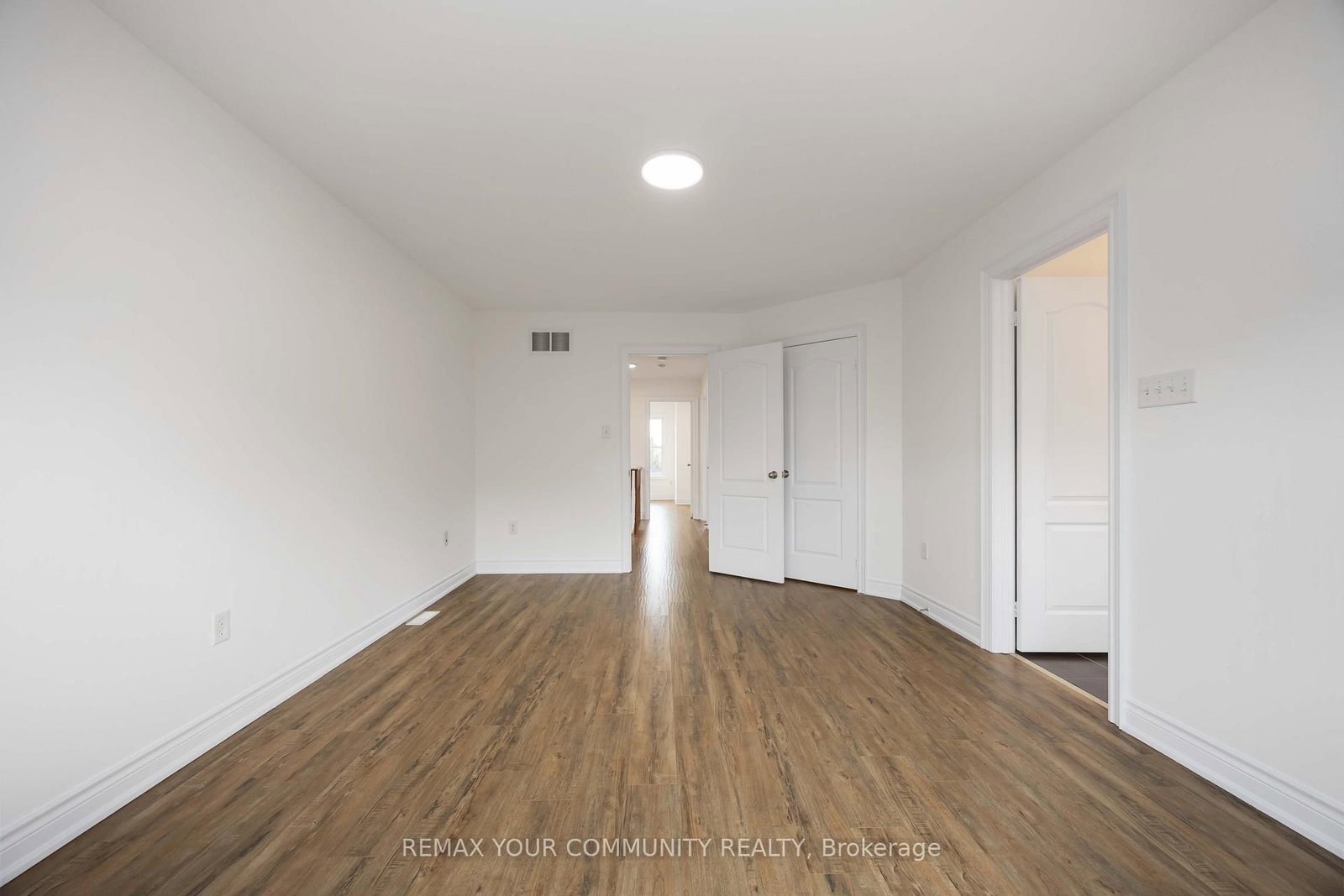 17 Latitude Lane • Whitchurch-Stouffville, ON photo 20