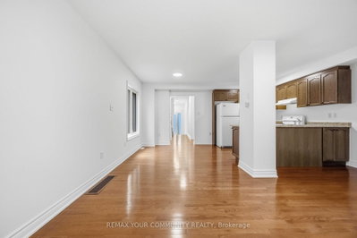 17 Latitude Lane • Whitchurch-Stouffville, ON photo 9