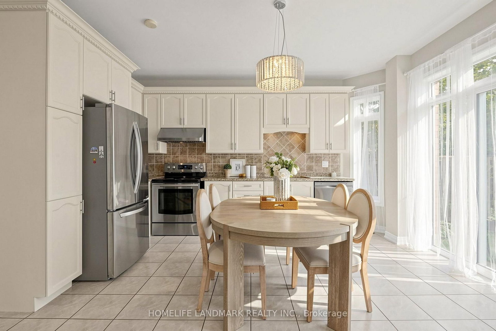 30 Edelweiss Avenue • Richmond Hill, ON photo 10