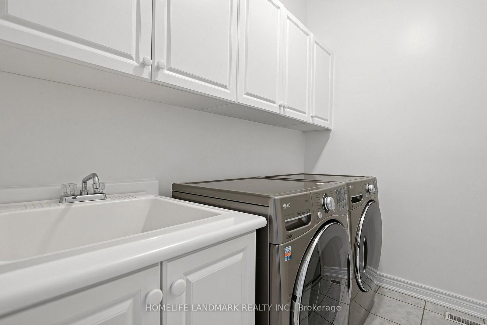 30 Edelweiss Avenue • Richmond Hill, ON photo 23