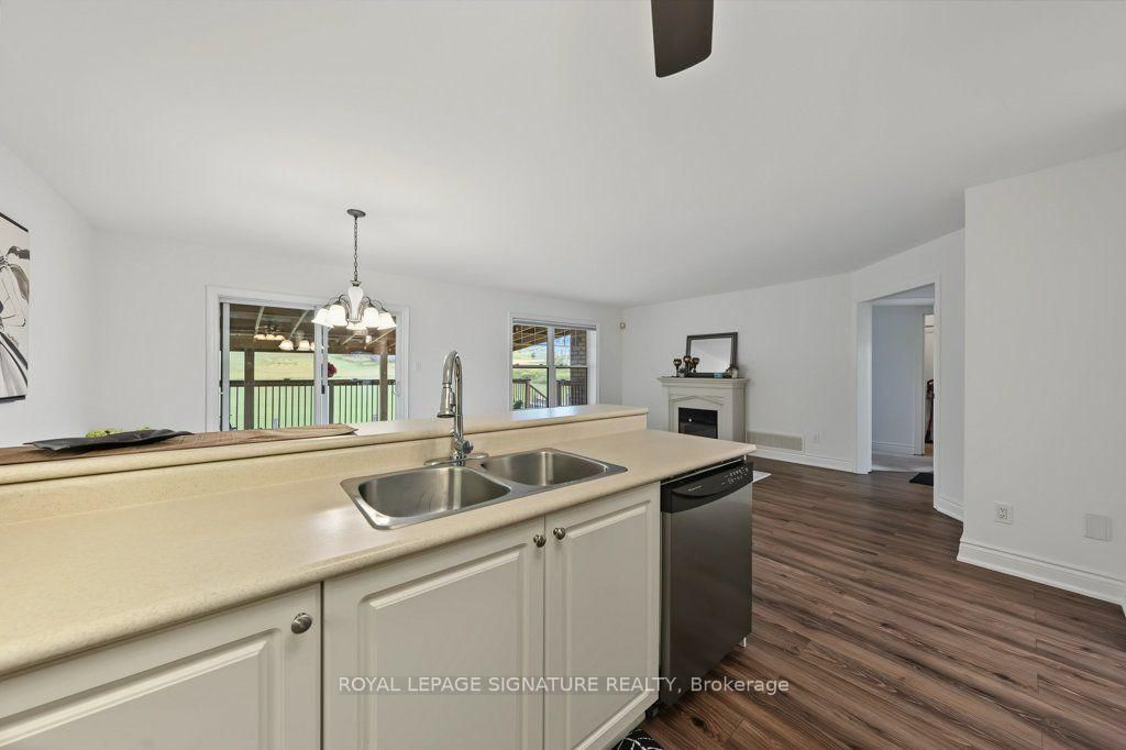 4 Norm Goodspeed Drive • Uxbridge, ON photo 11