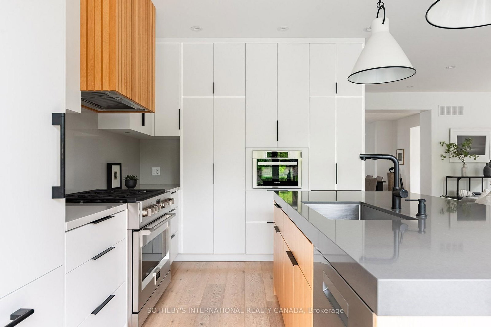 55 Metcalfe Street • Aurora, ON photo 15