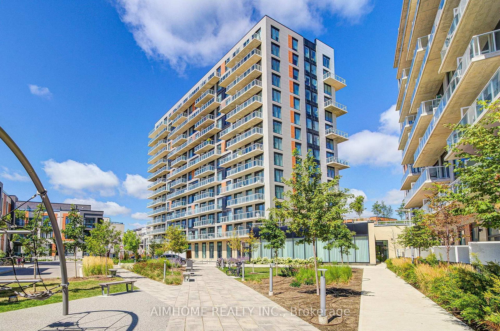 2 David Eyer Road E • #829 • Richmond Hill, ON photo 20