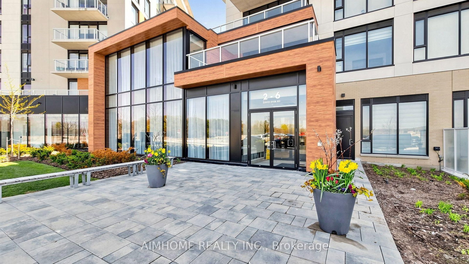 2 David Eyer Road E • #829 • Richmond Hill, ON photo 21