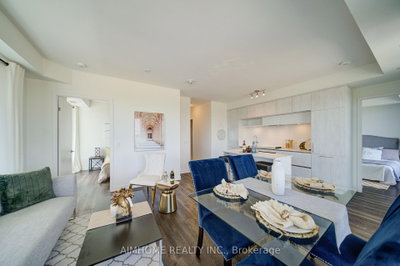 2 David Eyer Road E • #829 • Richmond Hill, ON photo 6