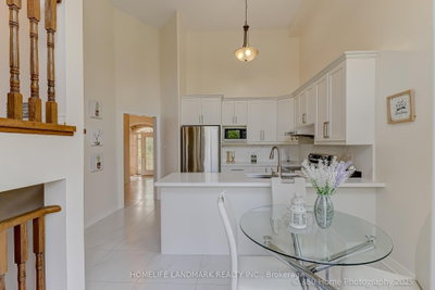 211 Frank Endean Road • Richmond Hill, ON photo 9