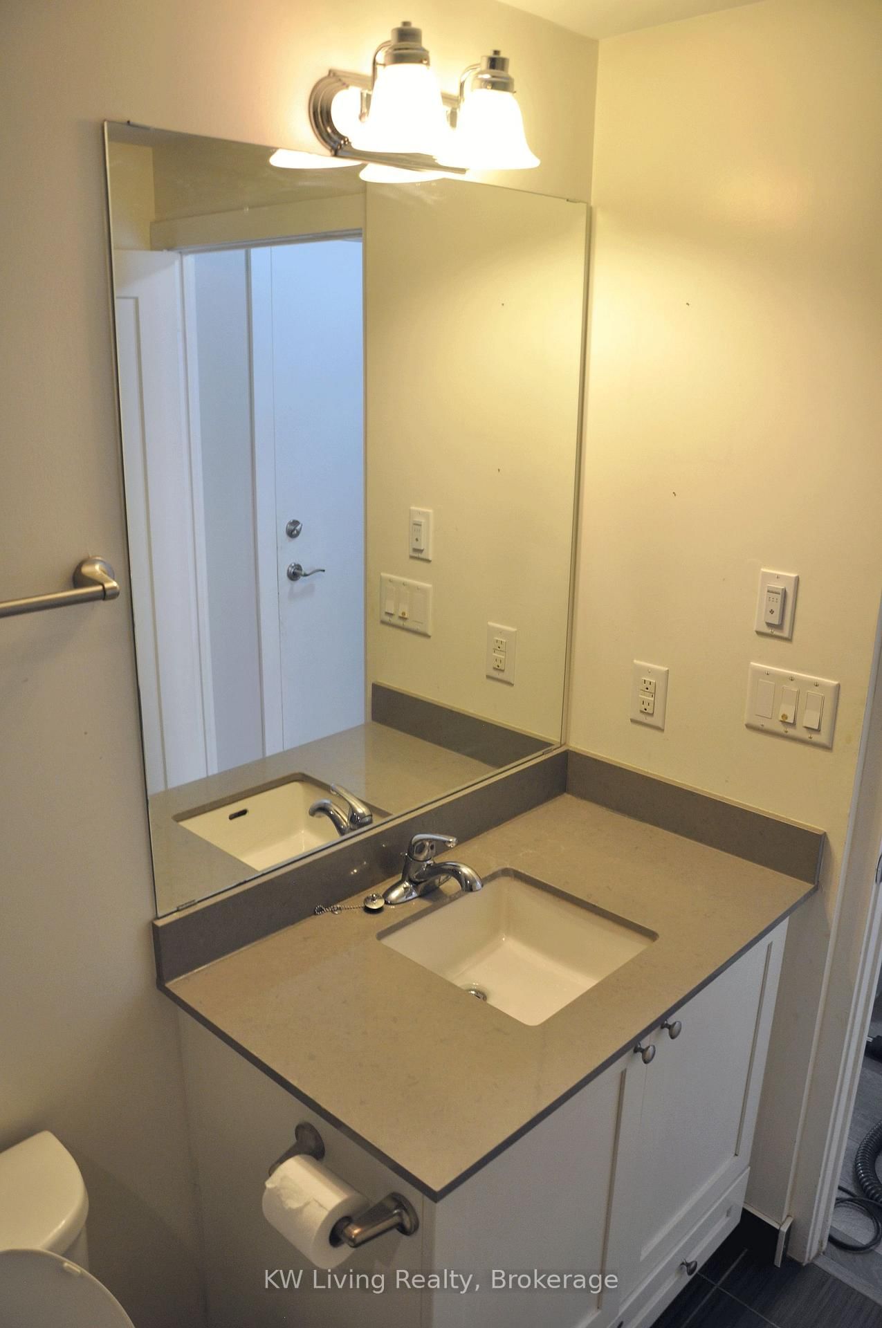 28 Prince Regent Street • #305 • Markham, ON photo 4