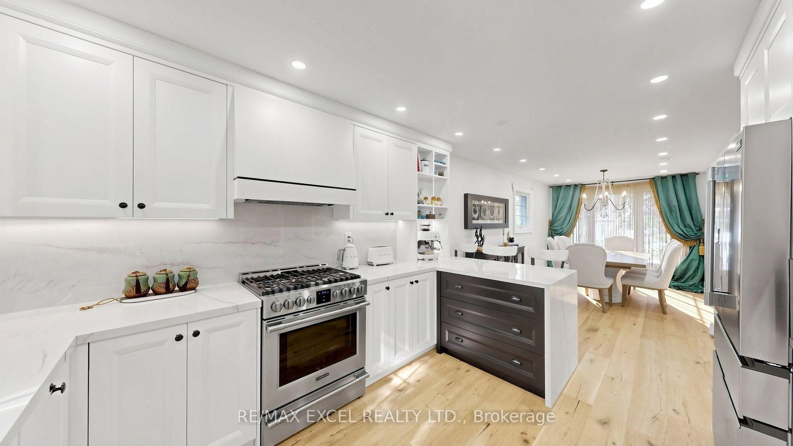 800 Pam Crescent • Newmarket, ON photo 17