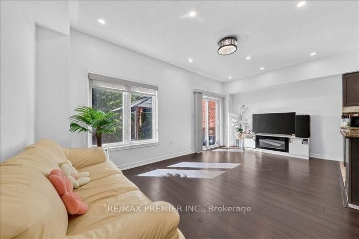164 Matthewson Avenue • Bradford West Gwillimbury, ON photo 9