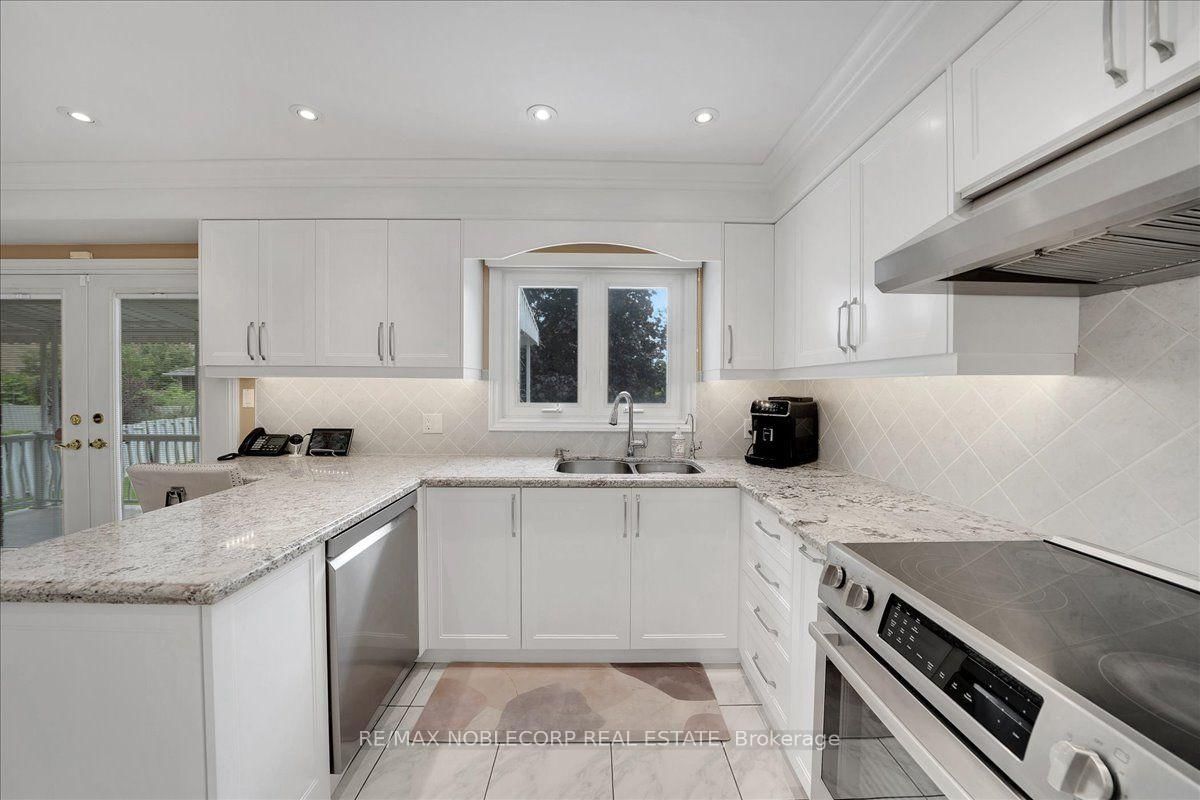 109 Wigwoss Drive • Vaughan, ON photo 16