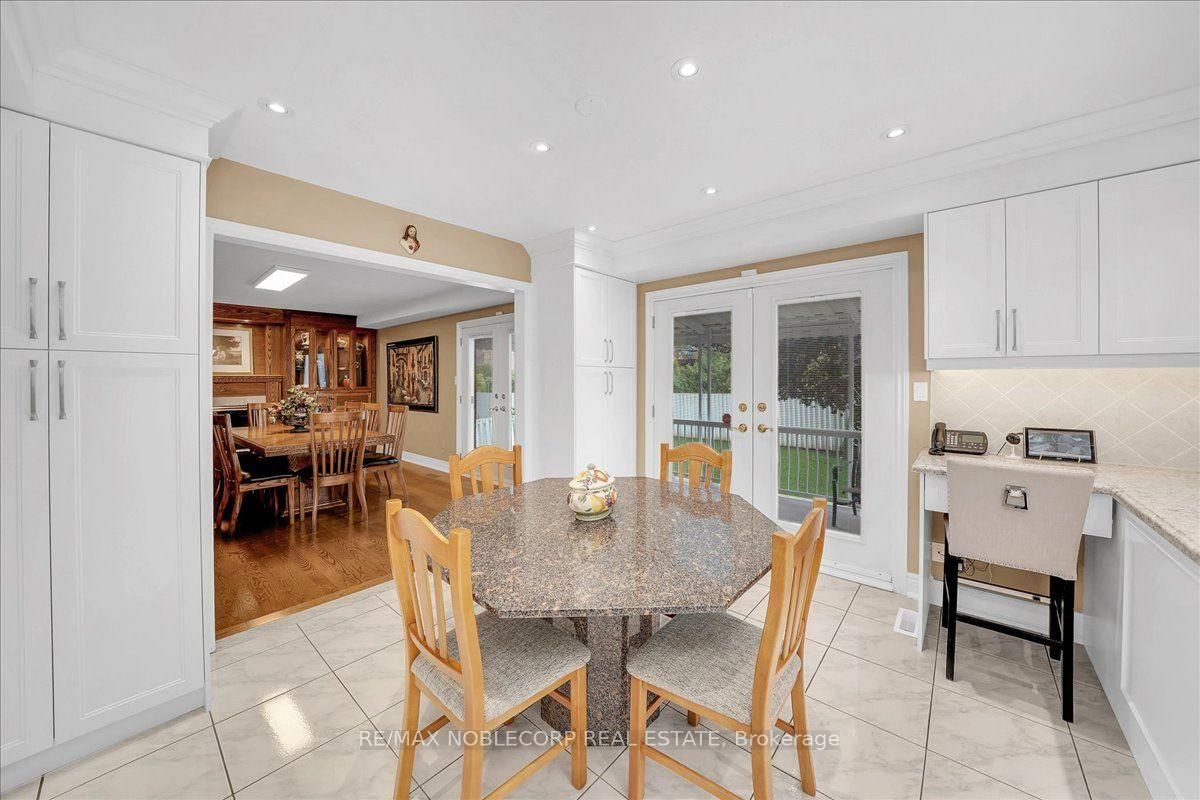 109 Wigwoss Drive • Vaughan, ON photo 18