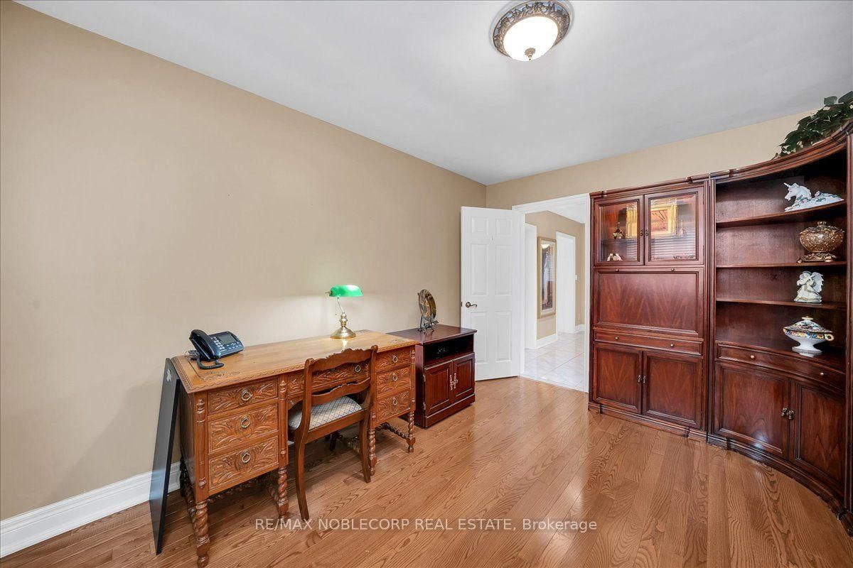 109 Wigwoss Drive • Vaughan, ON photo 22