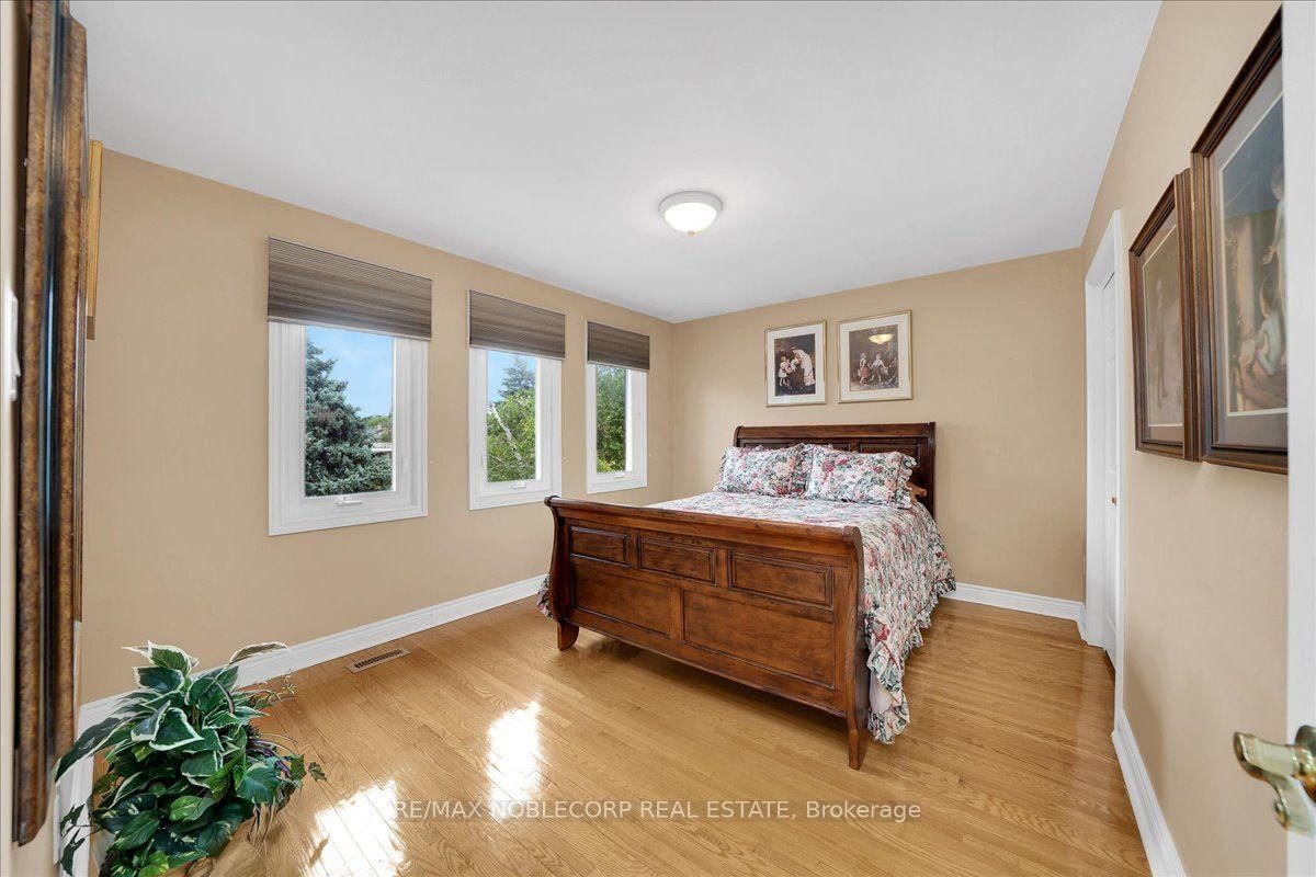 109 Wigwoss Drive • Vaughan, ON photo 34