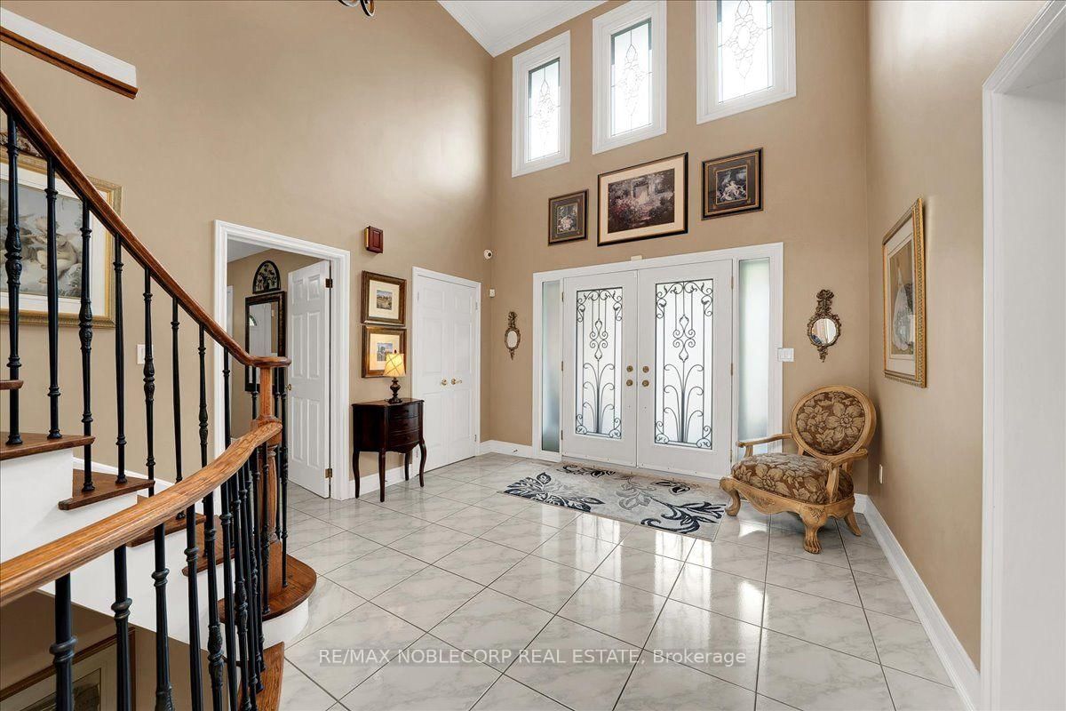 109 Wigwoss Drive • Vaughan, ON photo 4
