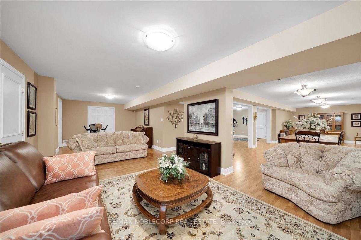 109 Wigwoss Drive • Vaughan, ON photo 45