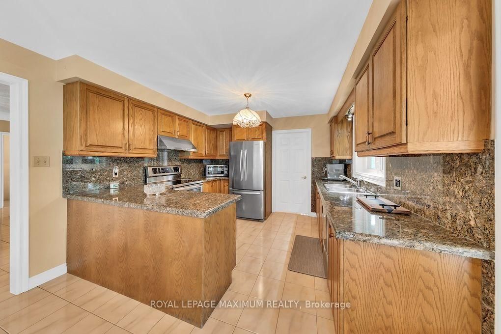 51 Squire Graham Lane • Vaughan, ON photo 16