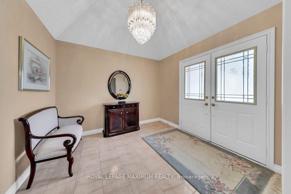 51 Squire Graham Lane • Vaughan, ON photo 4