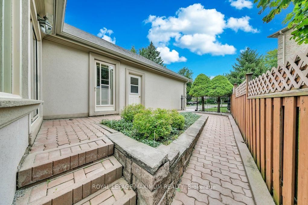 51 Squire Graham Lane • Vaughan, ON photo 45