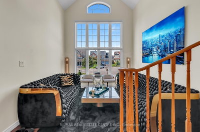 13 Lions Court • Essa, ON photo 5