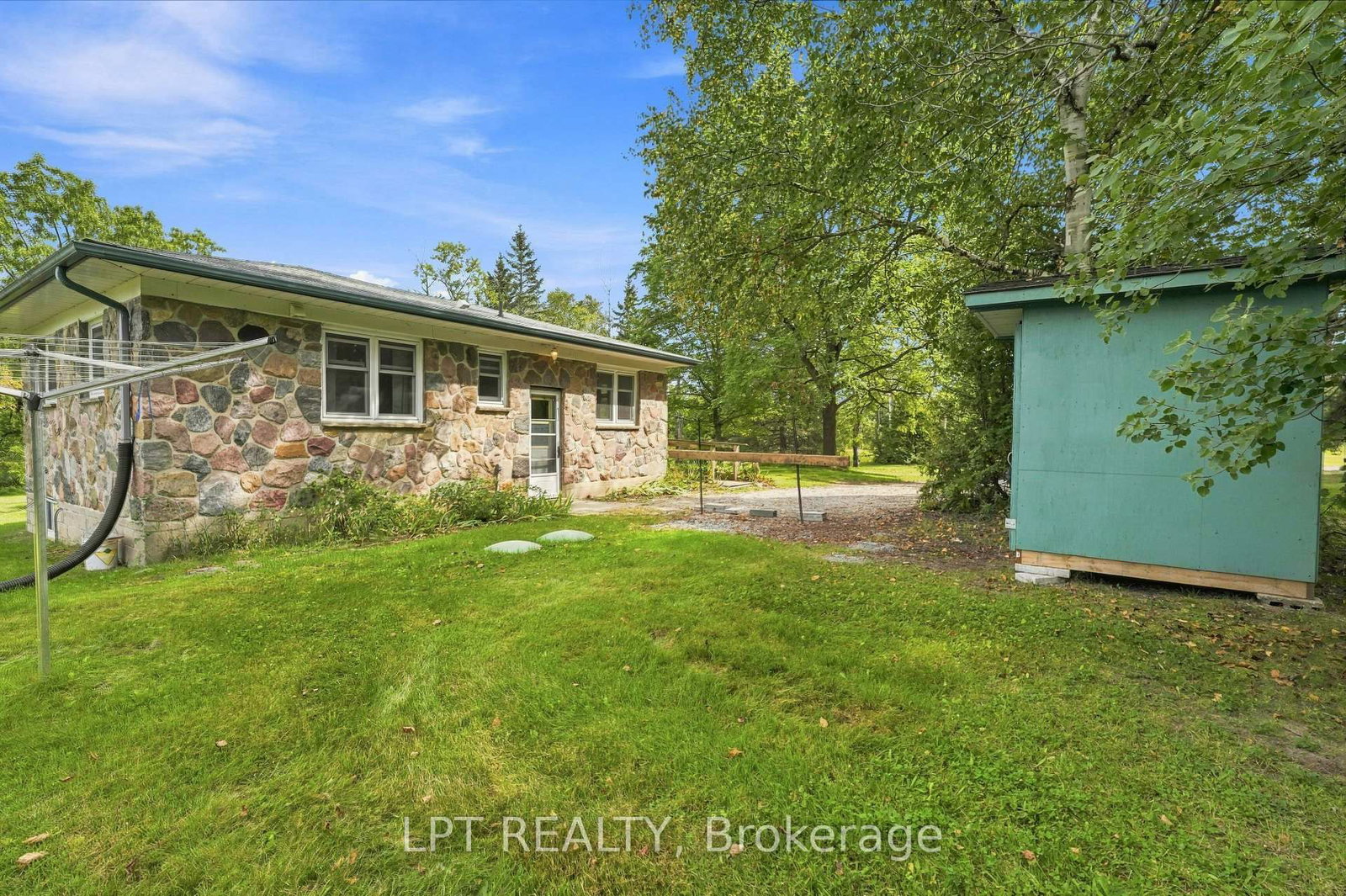 586 Hwy 47 Highway • Uxbridge, ON photo 33