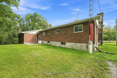 586 Hwy 47 Highway • Uxbridge, ON photo 6
