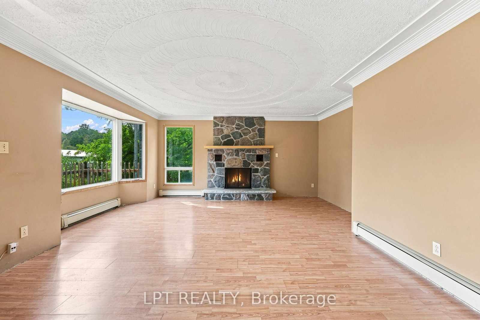 586 Hwy 47 Highway • Uxbridge, ON photo 8