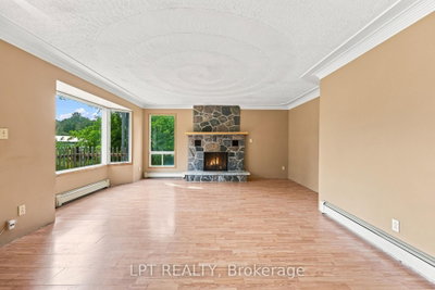 586 Hwy 47 Highway • Uxbridge, ON photo 8