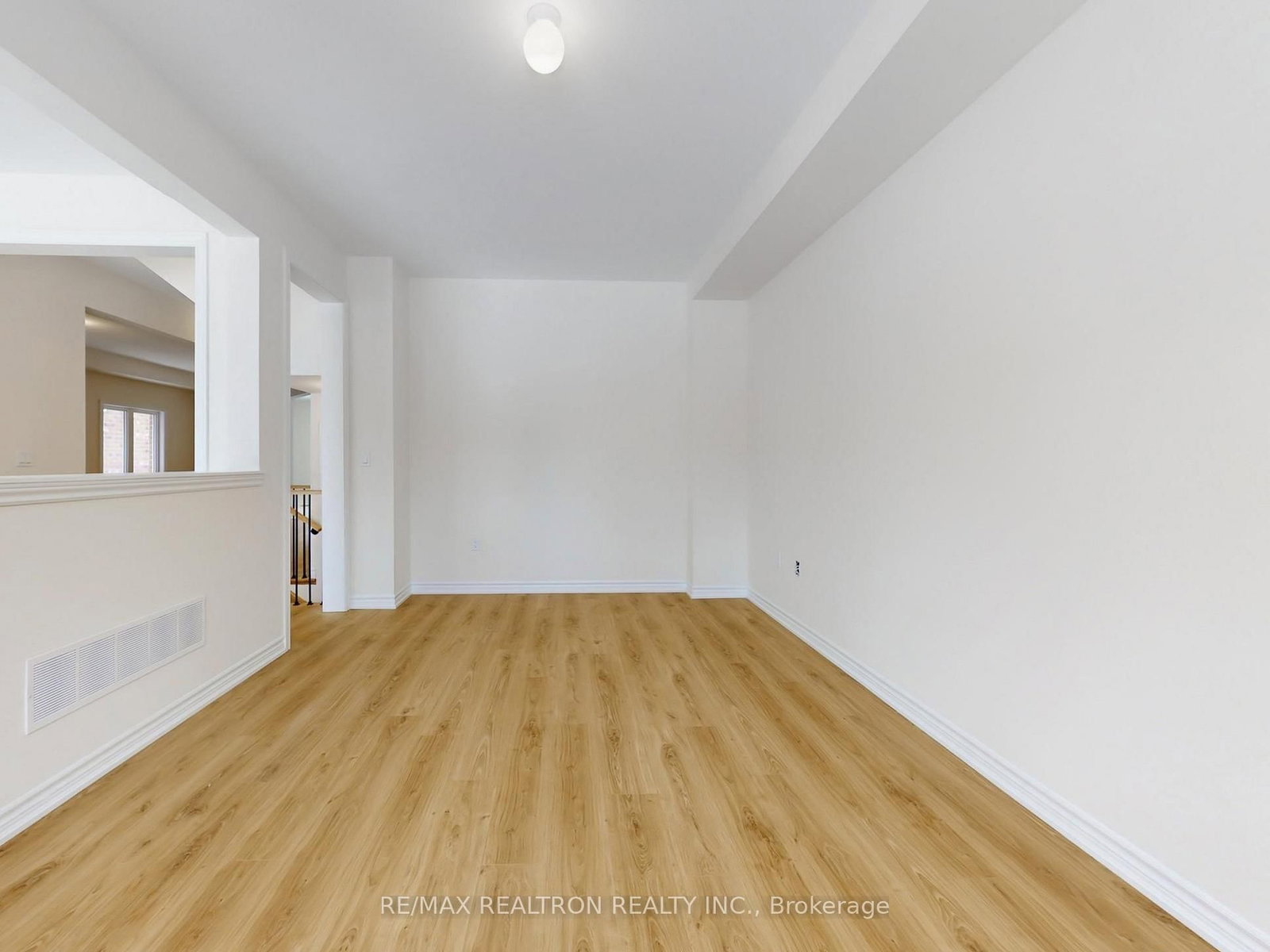 6 Grieve Avenue • Georgina, ON photo 13