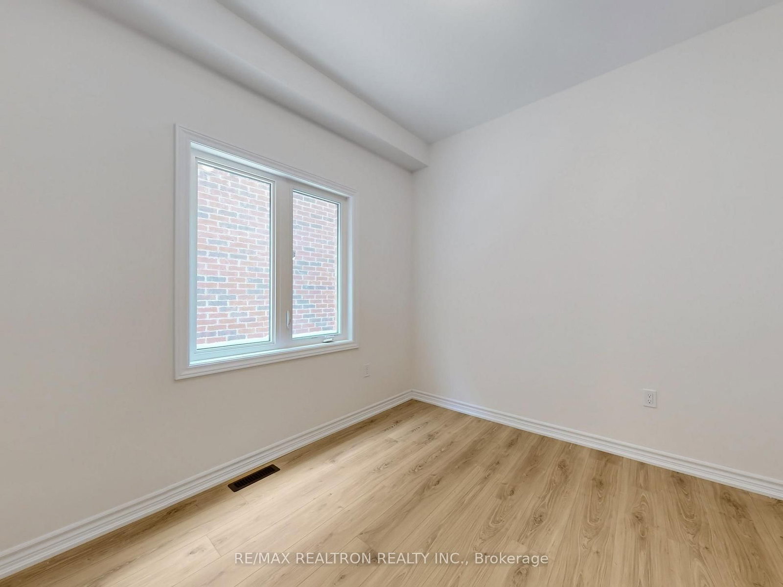 6 Grieve Avenue • Georgina, ON photo 25