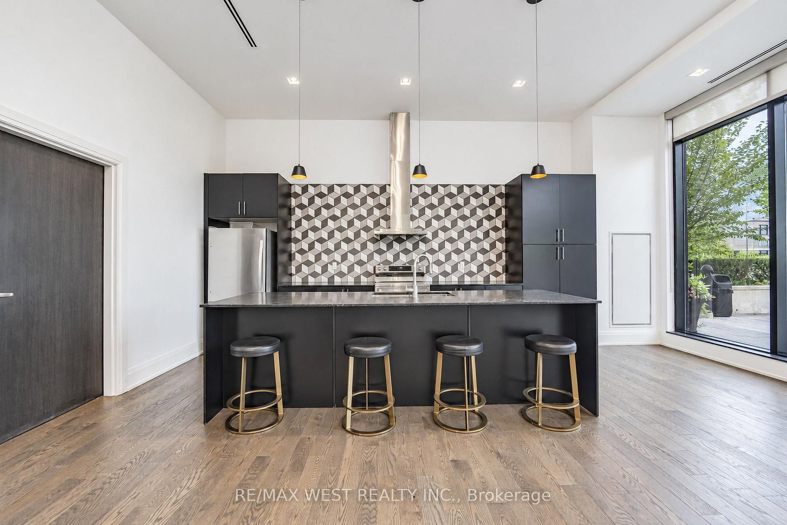 555 William Graham Drive • #344 • Aurora, ON photo 17