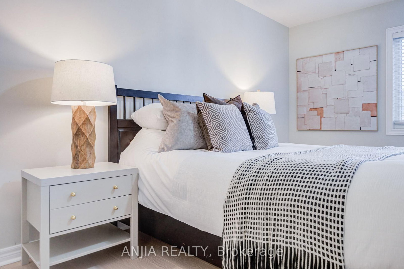 2406 Bur Oak Avenue • Markham, ON photo 30