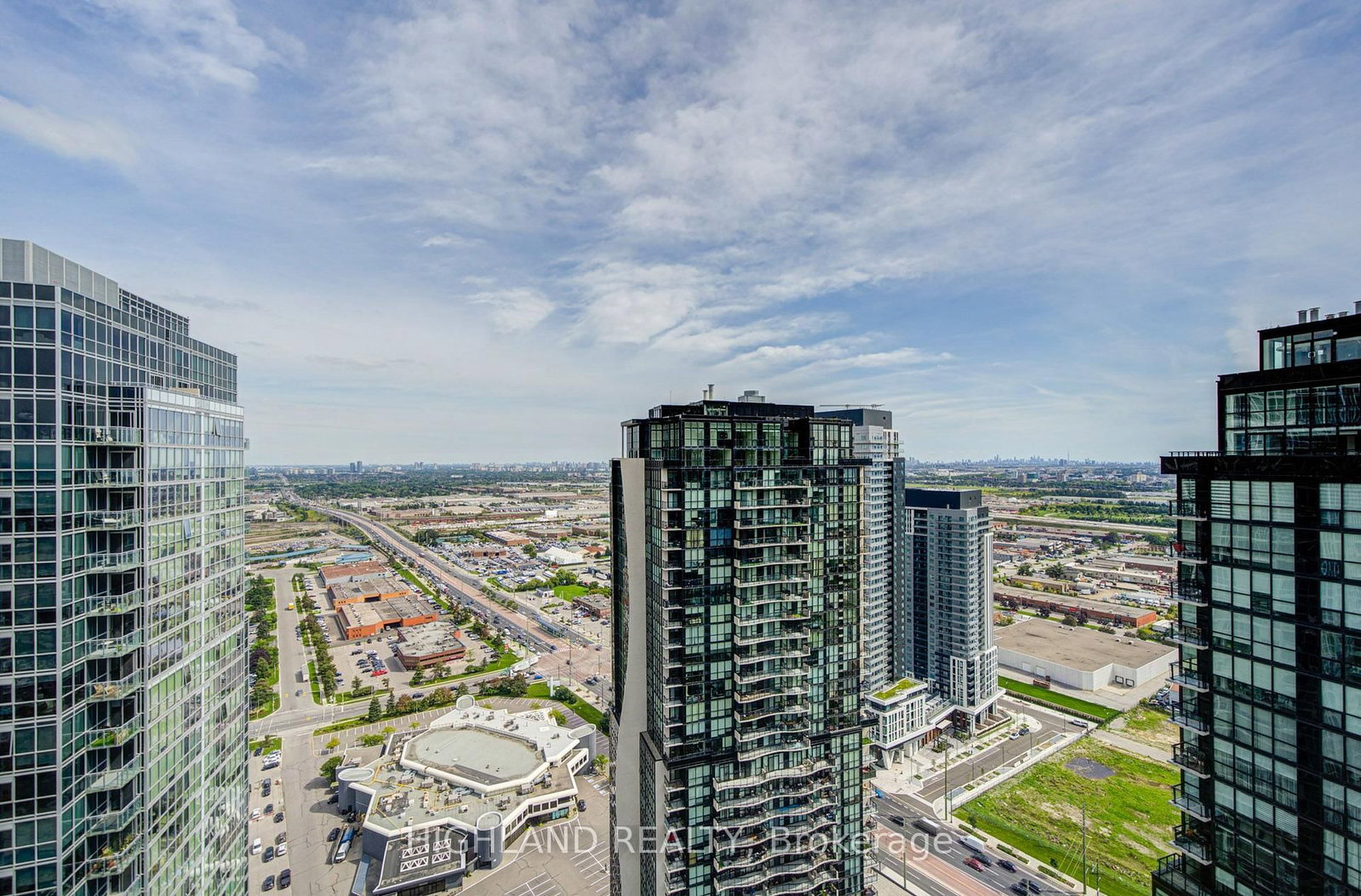 2916 Highway 7 • #3602 • Vaughan, ON photo 15