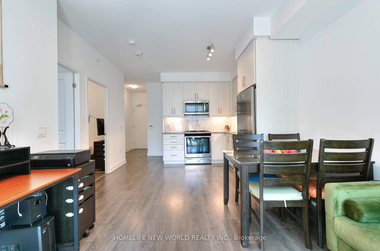 85 Oneida Crescent • #811 • Richmond Hill, ON photo 13
