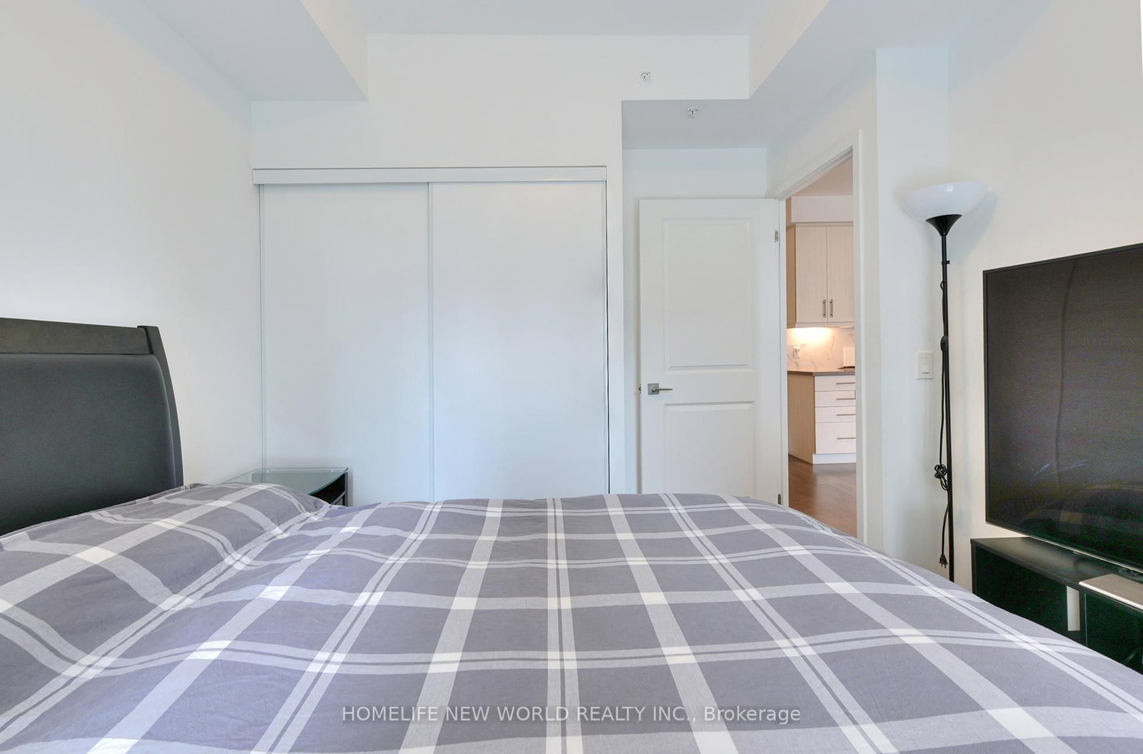 85 Oneida Crescent • #811 • Richmond Hill, ON photo 16