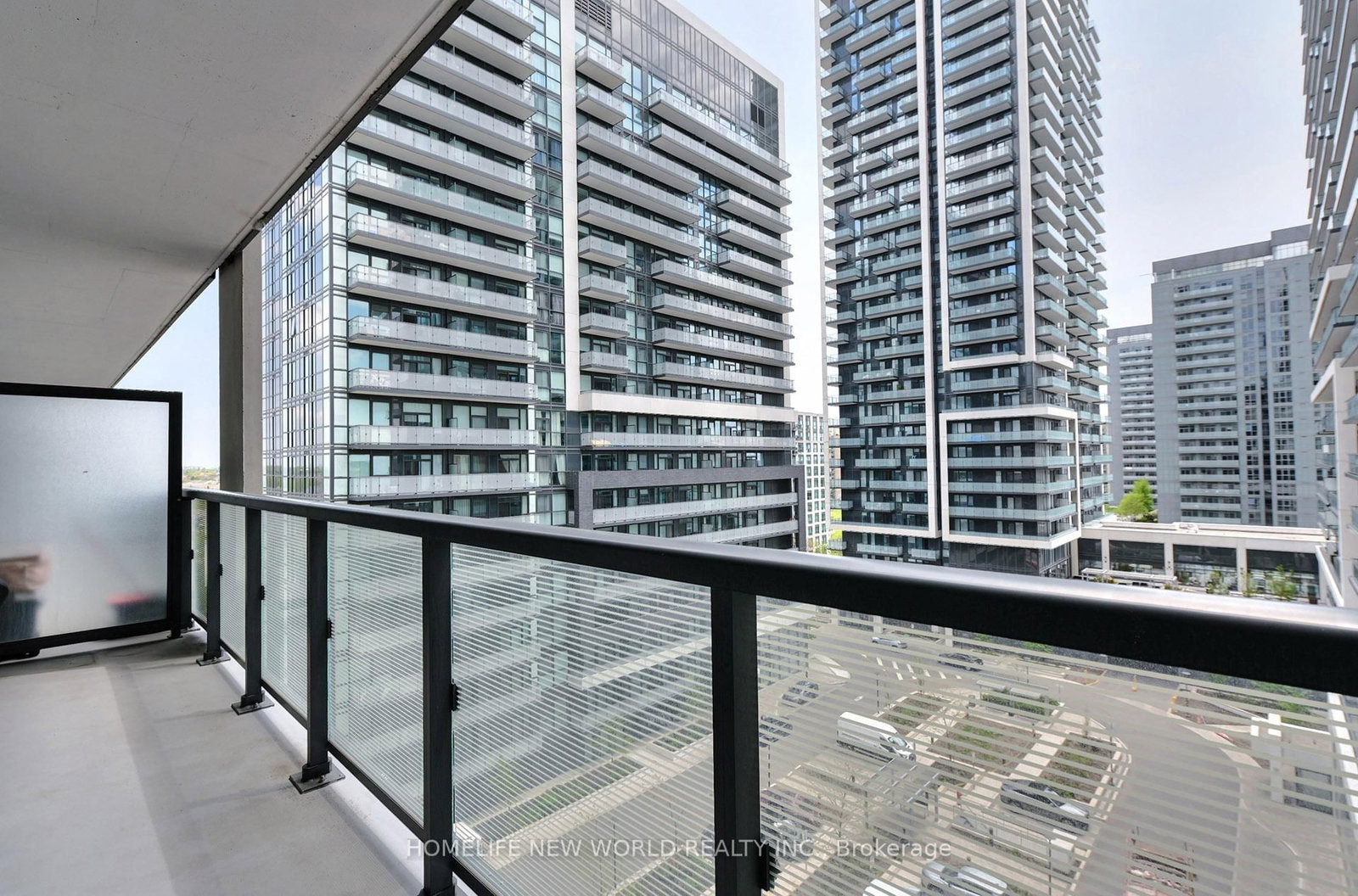 85 Oneida Crescent • #811 • Richmond Hill, ON photo 21