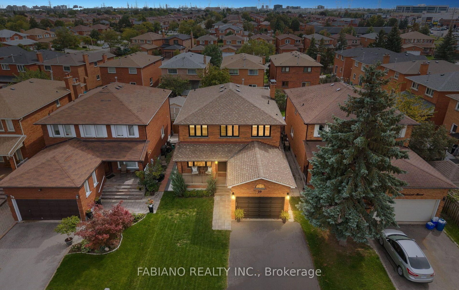 29 Diamond Street • Vaughan, ON photo 3