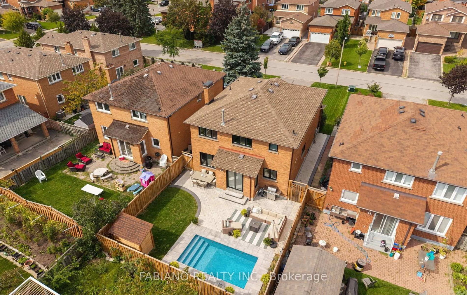 29 Diamond Street • Vaughan, ON photo 48