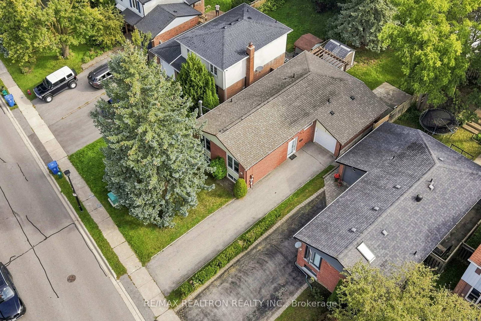 397 Sandford Street • Newmarket, ON photo 37