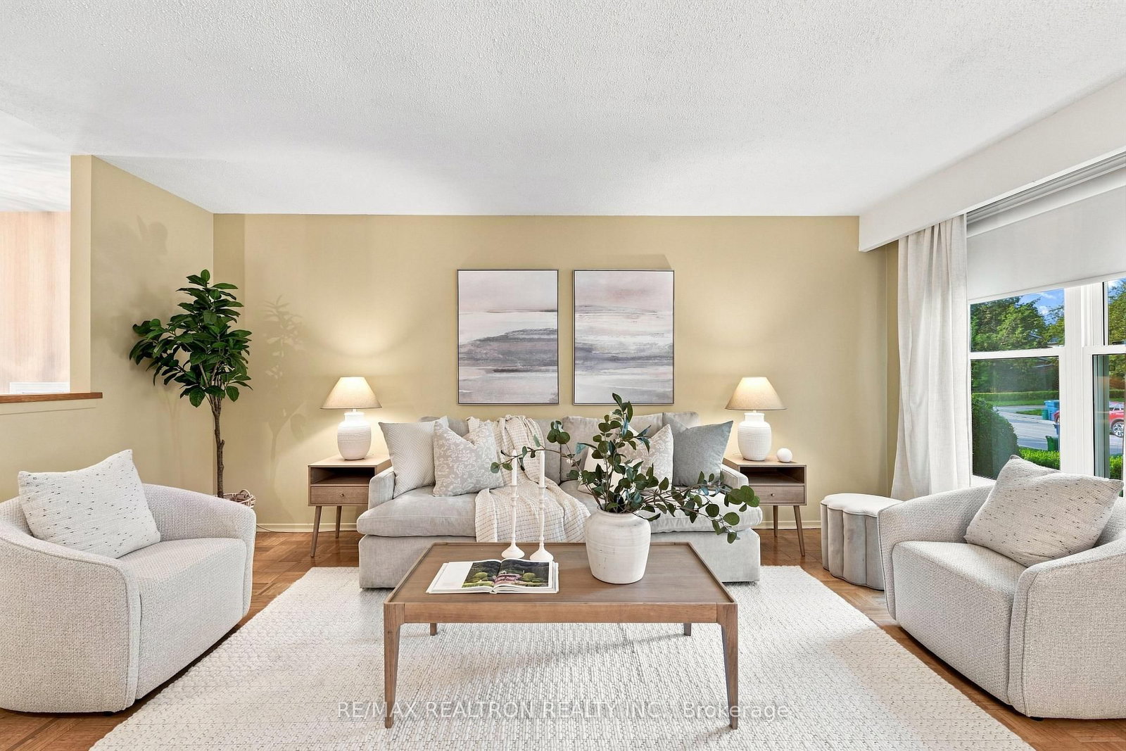 397 Sandford Street • Newmarket, ON photo 8